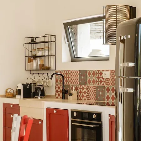 Trullo Elce 11 *