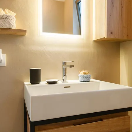 بيت للعطل Trullo Elce 11 *