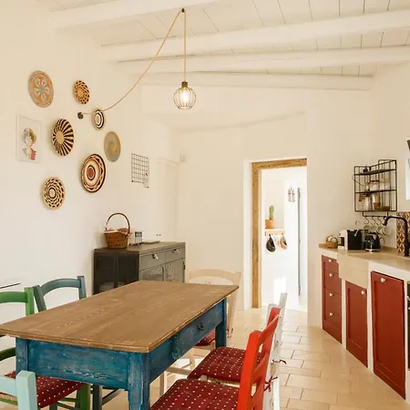 Trullo Elce 11 بيت للعطل *